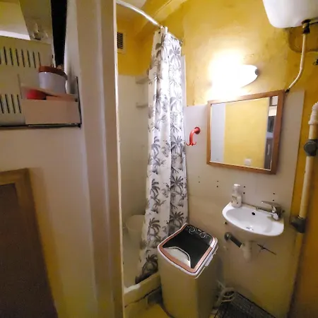 Notre Dame De Apartment